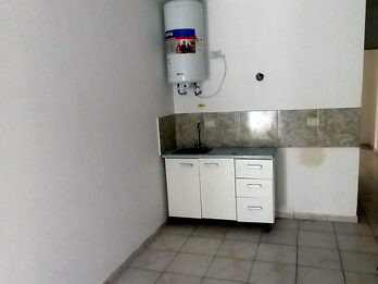 Alquila Dpto en Primer Piso sonre calle Hector Costa y Parera