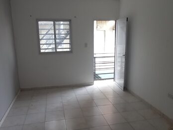 Alquila Dpto en Primer Piso sonre calle Hector Costa y Parera