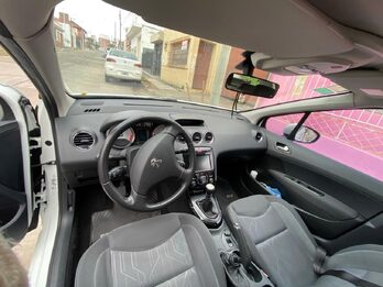 PEUGEOT 308 ALLURE 1.6HDI - 2015