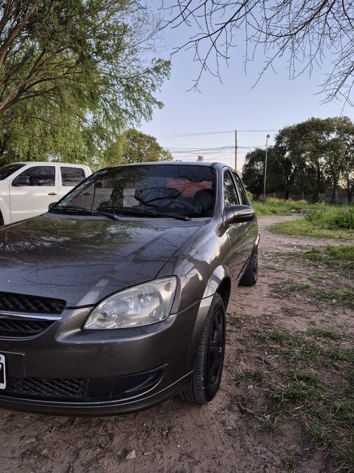 VENDO CHEVROLET CLASIC 1.4