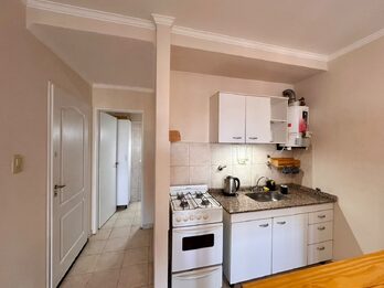✅ALQUILO MONOAMBIENTE CON COCHERA $420.000 + EXPENSAS + TASAS. ZONA CENTRO