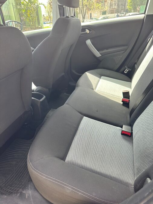 Peugeot 208 Allure 2014