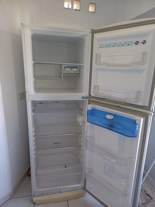 Vendo heladera.