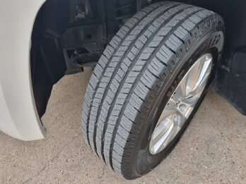 Atto Amarok 2.0 TDi 4x2 Aut Comforline 180cv / 2021 (impecable)