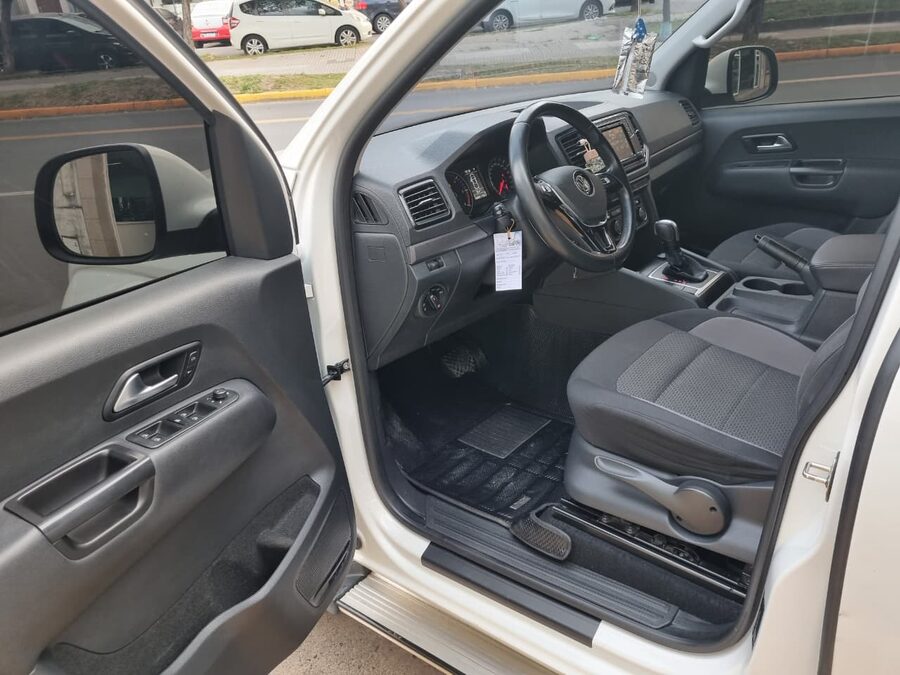 Atto Amarok 2.0 TDi 4x2 Aut Comforline 180cv / 2021 (impecable)