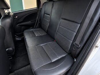 TOYOTA ETIOS 1.5 PLATINUM 4P 6MT - AÑO 2.015