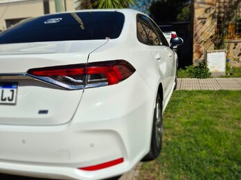 Toyota Corolla Versión XEI  caja automática