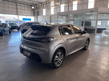 PEUGEOT 208 FELINE TIPTRONIC 1.6L - 2022 - 71.365KM