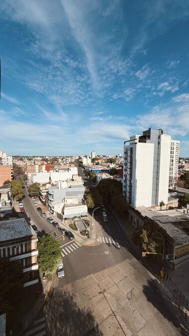 ALQUILER DTO 1 DORMITORIO CON BALCON Y COCHERA - 25 de Mayo e Yrigoyen
