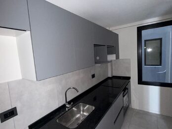 En venta departamento un dormitorio zona parque con cochera !