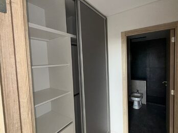 En venta departamento un dormitorio zona parque con cochera !
