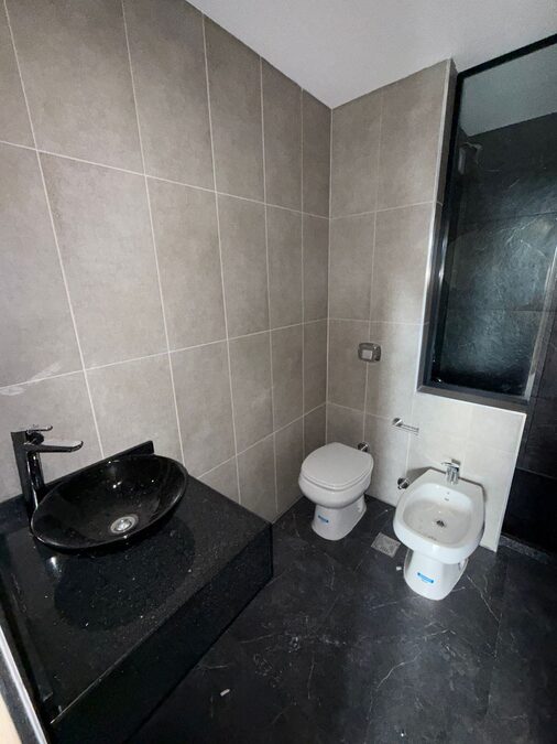 En venta departamento un dormitorio zona parque con cochera !