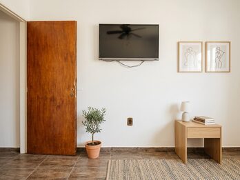 ALQUILER – CASA EN CALLE PÉREZ COLMAN