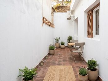 ALQUILER – CASA EN CALLE PÉREZ COLMAN