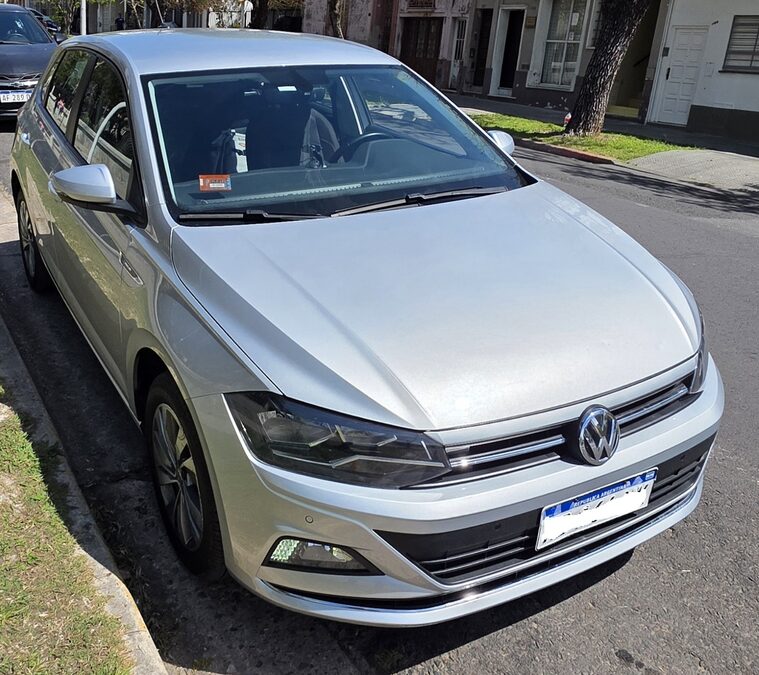 Vendo Volkswagen Polo 2018 Highline 1.6 MSI caja Automática