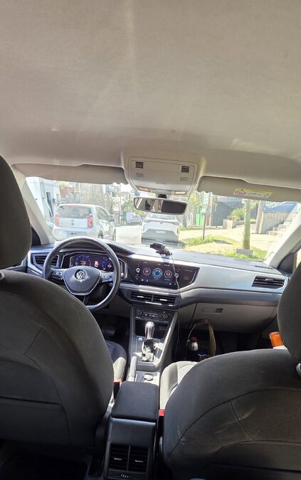 Vendo Volkswagen Polo 2018 Highline 1.6 MSI caja Automática