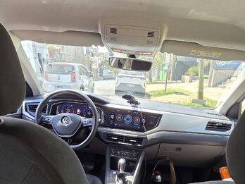 Vendo Volkswagen Polo 2018 Highline 1.6 MSI caja Automática