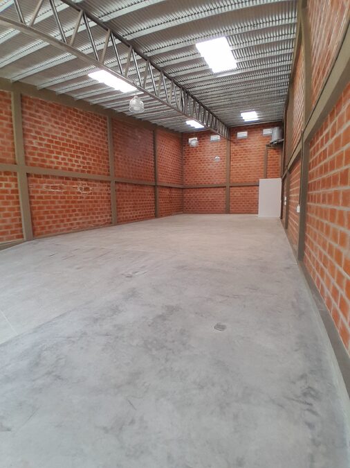 Alquilamos Local calle Almafuerte 1233