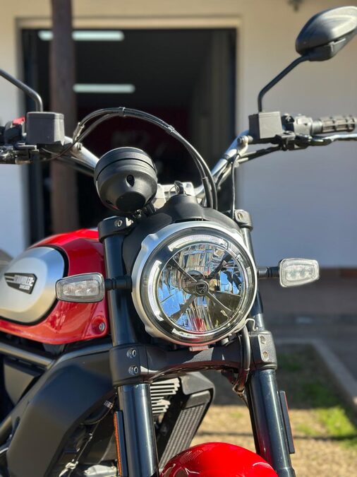 Ducati Scrambler 800