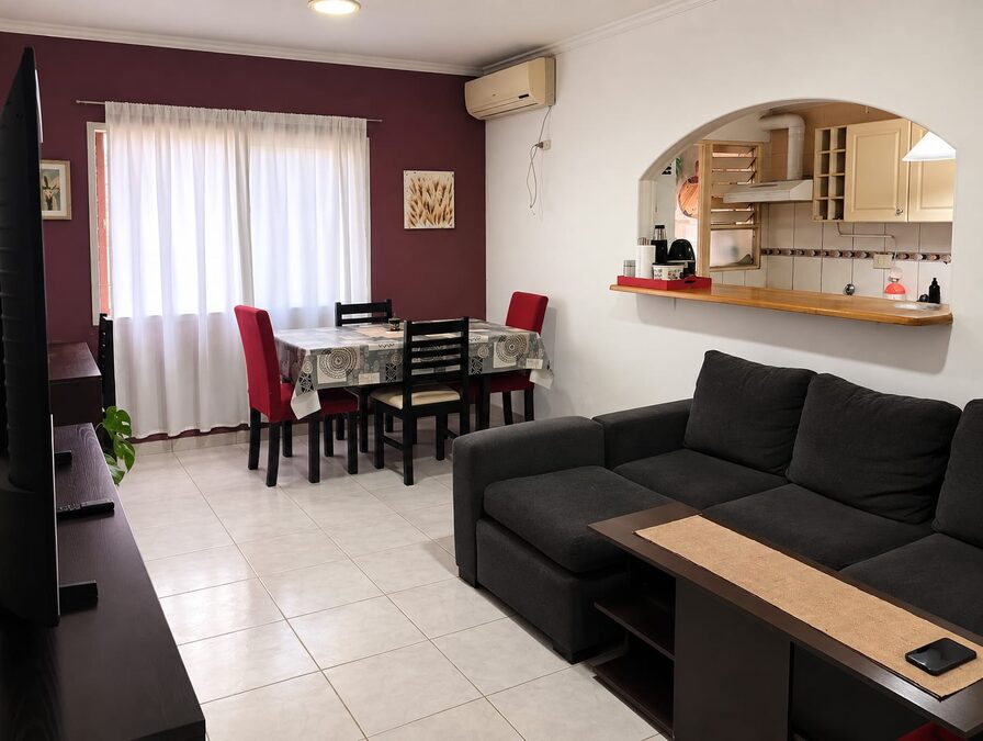 VENDO DPTO PLANTA BAJA 3 DORM/COCHERA ZONA CENTRO
