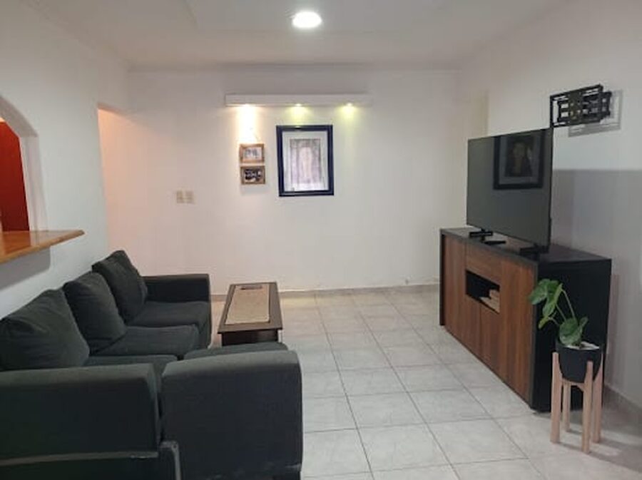 En venta departamento tres dormitorios , cochera , apto credito !