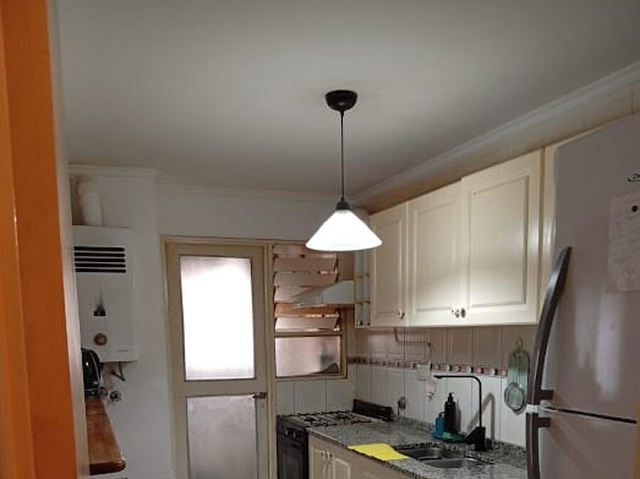 En venta departamento tres dormitorios , cochera , apto credito !