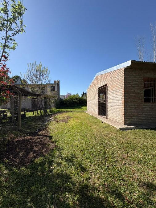 EN VENTA CASA QUINTA A FINALIZAR - BARRIO LAS ACACIAS, COLONIA AVELLANEDA