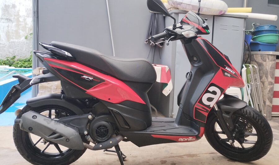 Vendo moto Aprilia 160 sr