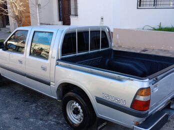 Isuzu 200 mil km 1998