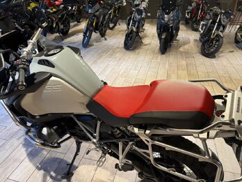 BMW R 1250 GS ADV FULL. Recibo vehículos.