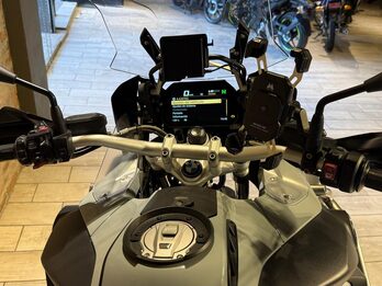 BMW R 1250 GS ADV FULL. Recibo vehículos.