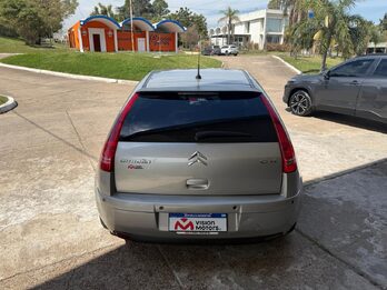 CITROEN C4 SEDAN 2.0 16V SX. Recibo vehículos de menor y mayor valor.