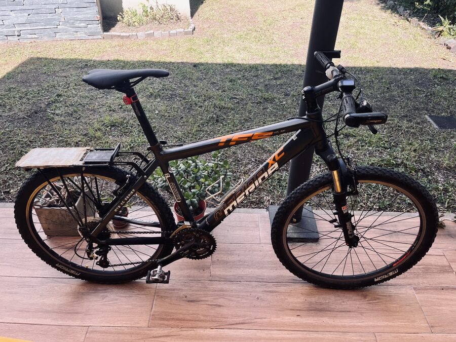 Bicicleta MEDIDA MATTS 1200 TSF - Rodado 26 -Talla 18. Equipamiento de 1°.