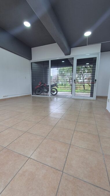 SE ALQUILA | Local comercial en B° Procrear