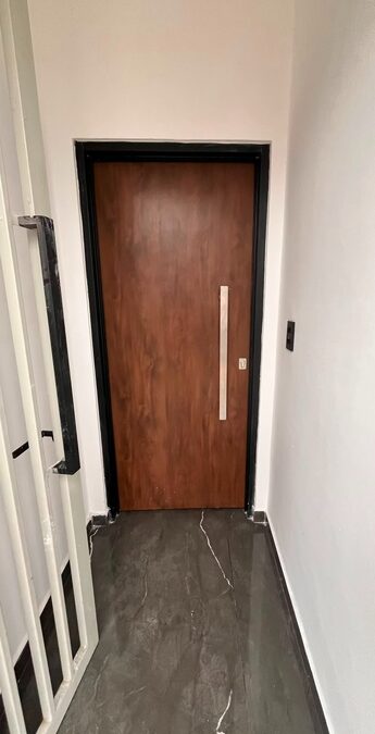EN VENTA HERMOSA CASA EN ZONA 5 ESQUINA- LISTA PARA ESCRITURAR
