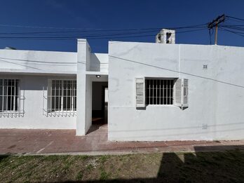 ALQUILER 2 DORMITORIOS CON PATIO