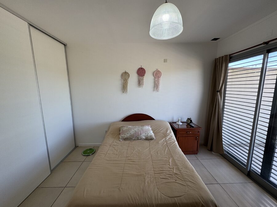 MODERNO DUPLEX 2 DORMITORIOS CON PATIO