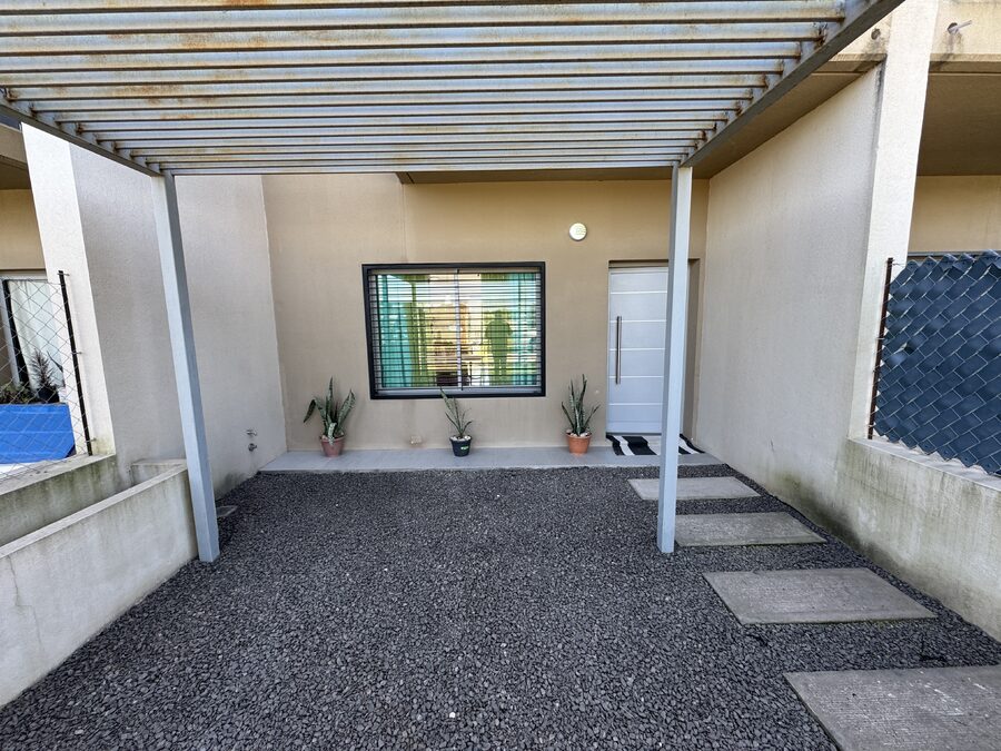 MODERNO DUPLEX 2 DORMITORIOS CON PATIO