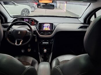 PEUGEOT 208 FELINE 1.6 – 2016 – 69000 KM