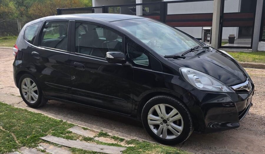 Vendo Honda FIT 2014 exl