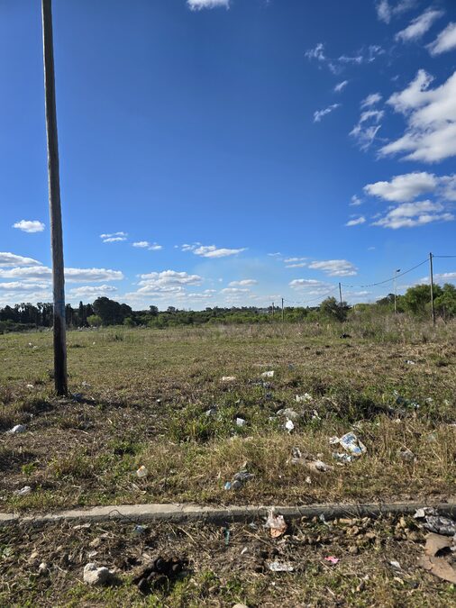 VENDO TERRENO 315 M2 LOTEO LOS POETAS - PARANA