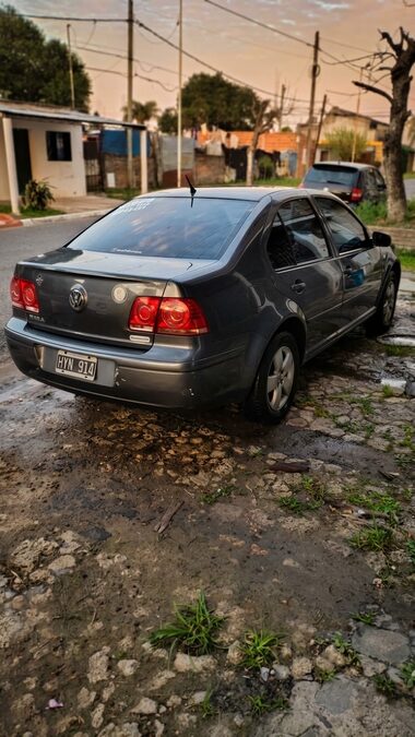 "Me venden" Bora trendline 2009