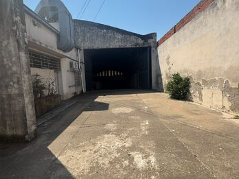 Alquilo galpon Almafuerte (zona hipodromo)