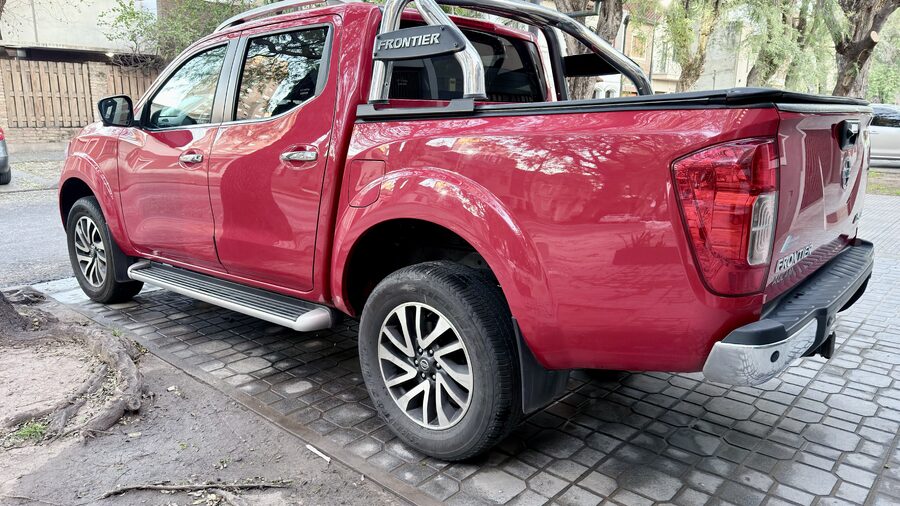 Oportunidad Nissan Frontier 2.3 LE CD 4x4 AT 2020 50000km!!!