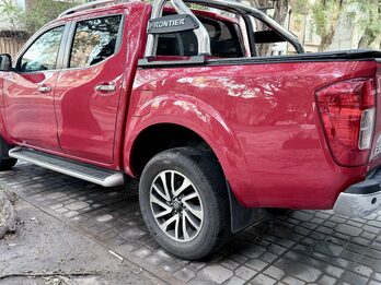 Oportunidad Nissan Frontier 2.3 LE CD 4x4 AT 2020 50000km!!!