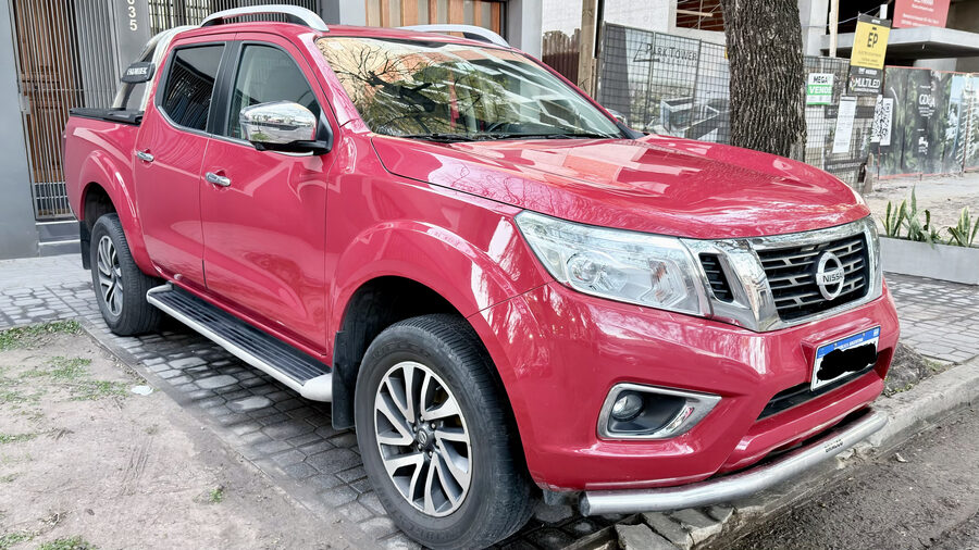 Oportunidad Nissan Frontier 2.3 LE CD 4x4 AT 2020 50000km!!!