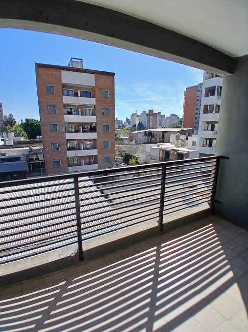ALQUILO DEPTO EN CALLE URQUIZA 1530