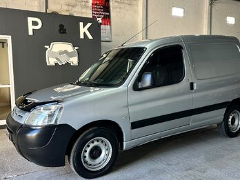 HERMOSA BERLINGO HDI FURGON