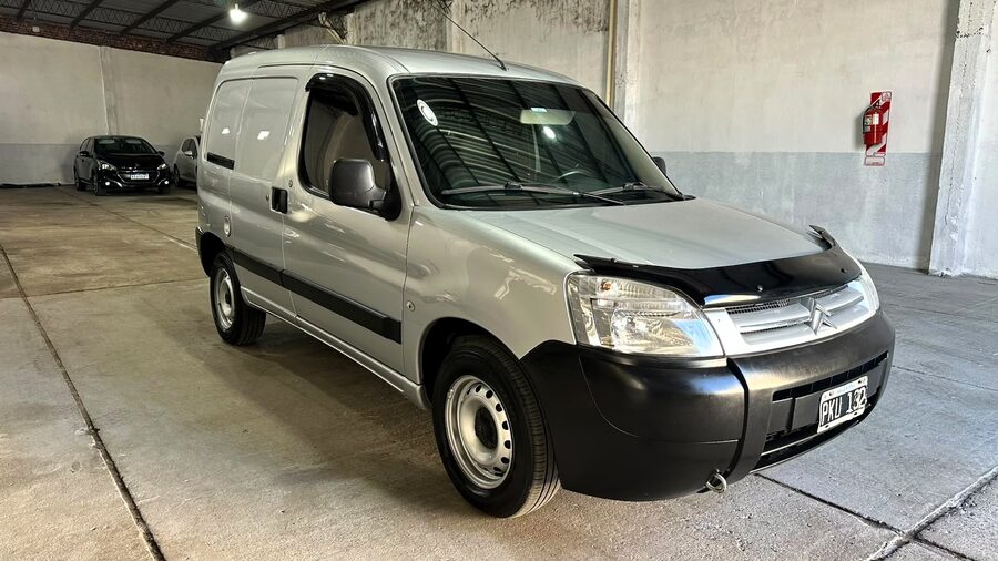 HERMOSA BERLINGO HDI FURGON