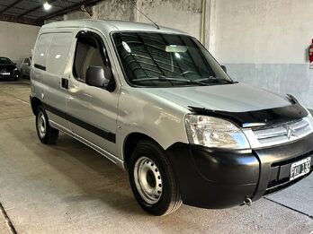 HERMOSA BERLINGO HDI FURGON